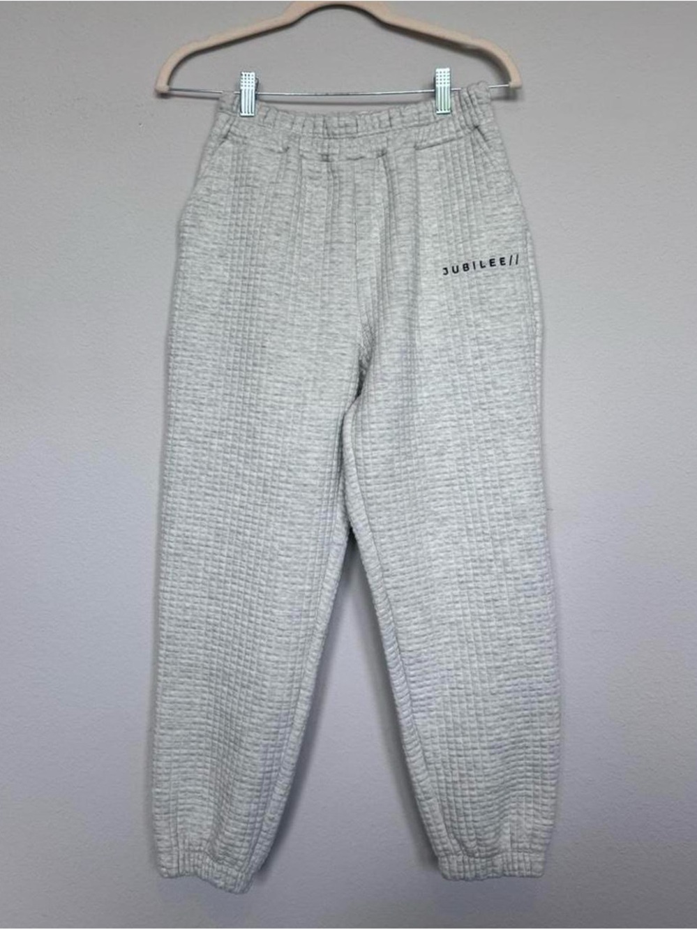 Jubilee Light Gray Waffle Knit Jogger Bottoms